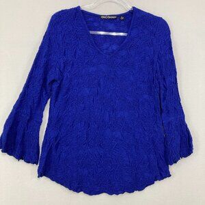 Snoskins Medium Blue V Neck Pleated Textured Stretch Flare Sleeve Top Feminine